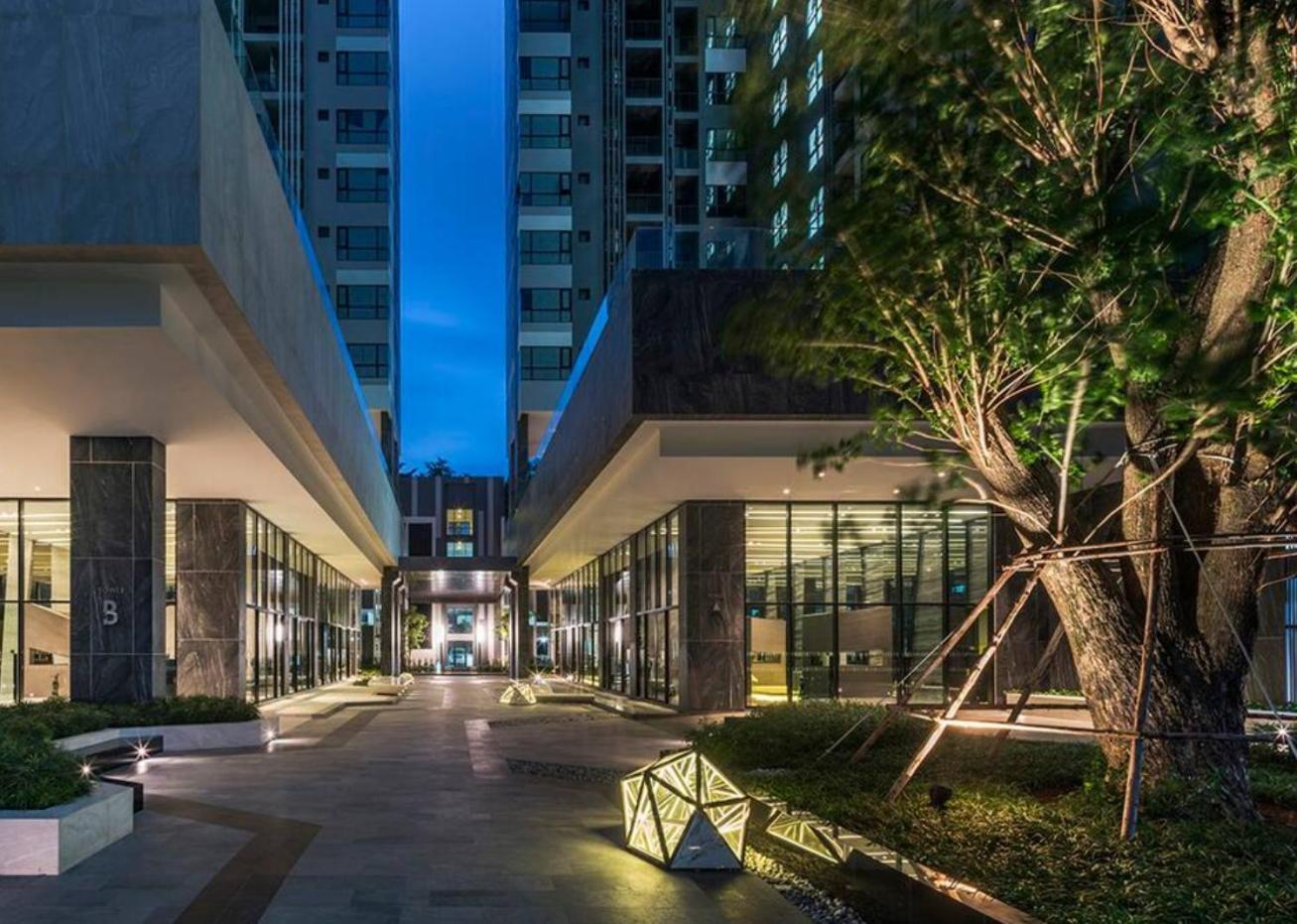 Apartamento The Base Pattaya Exterior foto